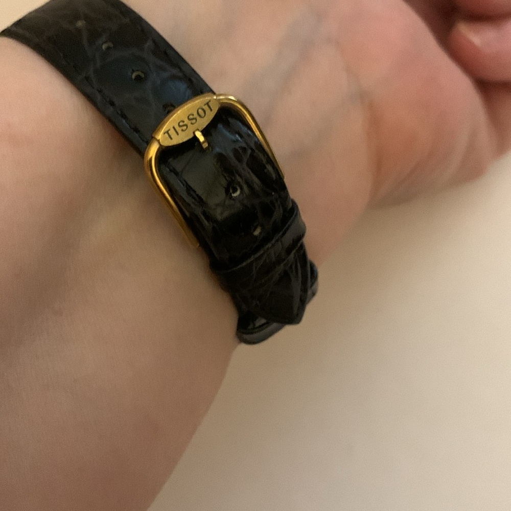 Tissot Swiss Stylist 1853 Gold Watch - Picture 9 of 14